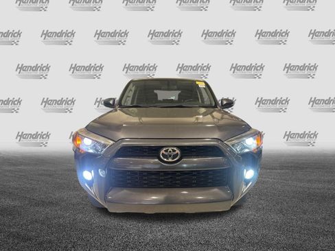Used 2018 Toyota 4Runner SR5 Premium AWD/4WD image 37