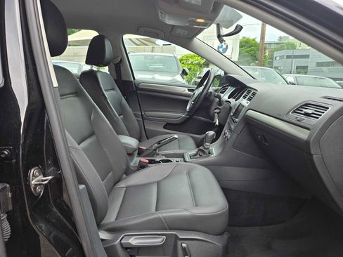 Used 2015 Volkswagen Golf S FWD image 11