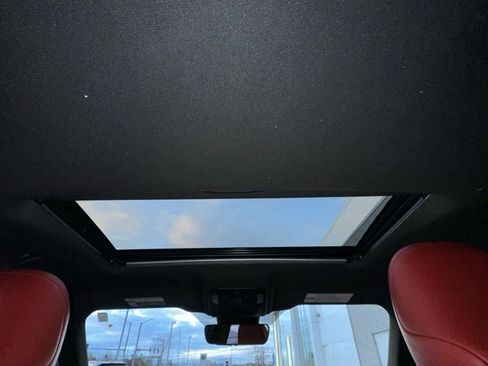 Used 2021 Toyota Highlander XSE image 28