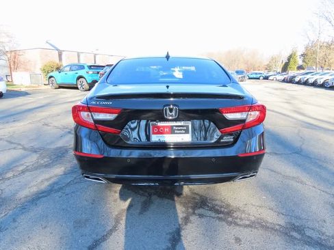 Certified 2019 Honda Accord Touring image 5