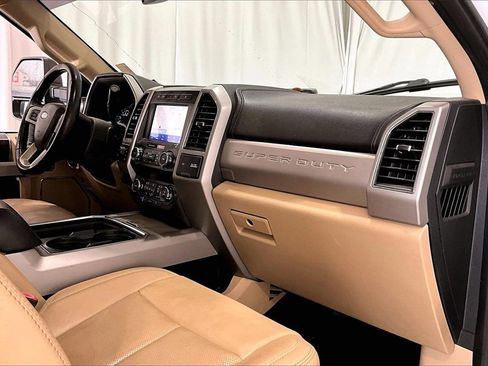 Used 2020 Ford F250 Lariat w/ Lariat Ultimate Package image 28