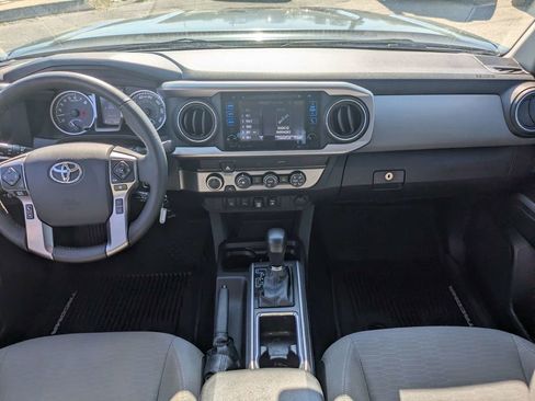 Used 2019 Toyota Tacoma SR5 image 15