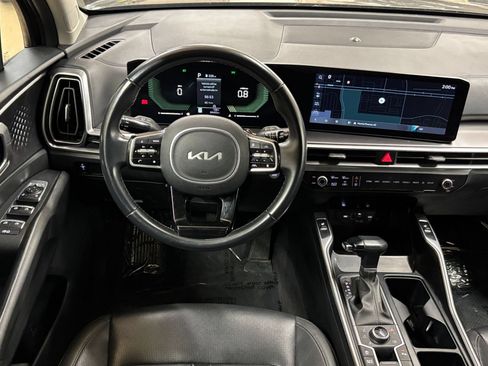 Used 2024 Kia Sorento S AWD/4WD image 37