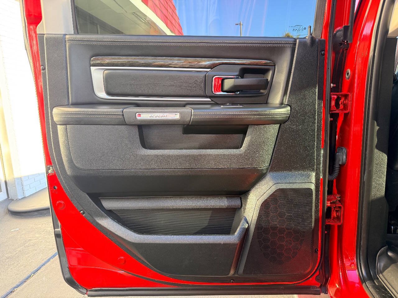 Used 2014 RAM 2500 Tradesman w/ Chrome Appearance Group AWD/4WD image 30