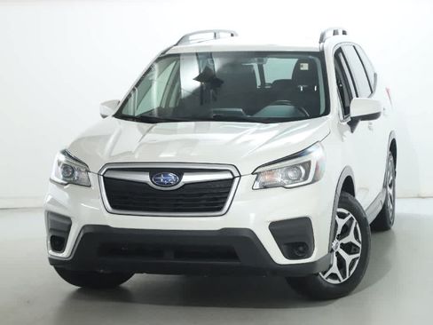 Used 2020 Subaru Forester Premium w/ Popular Package #1 AWD/4WD image 3