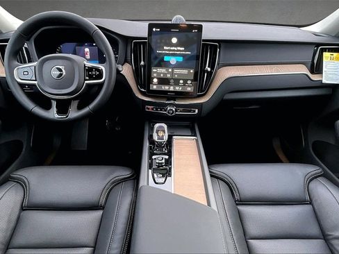 New 2026 Volvo XC60 T8 Ultra w/ Protection Package Premier image 5