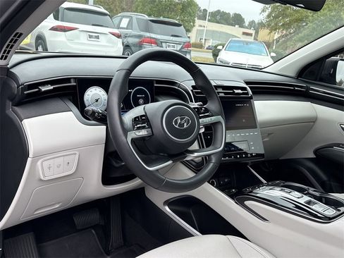 Used 2024 Hyundai Tucson Limited image 10