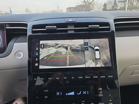 Used 2022 Hyundai Tucson Limited w/ Cargo Package image 17