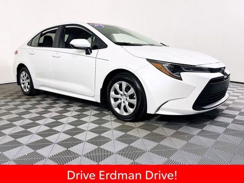 Certified 2026 Toyota Corolla LE FWD image 1