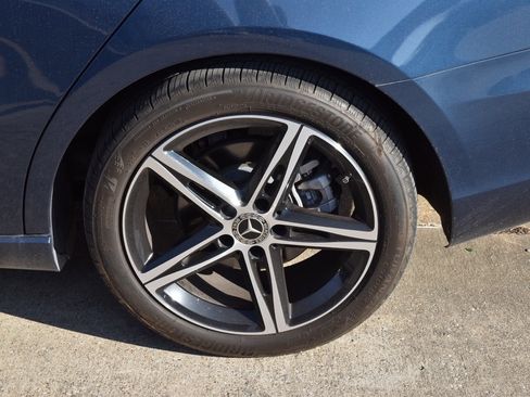 Used 2022 Mercedes-Benz A 220 image 10