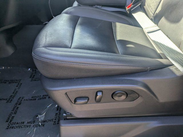 Used 2025 GMC Sierra 1500 SLT AWD/4WD image 19
