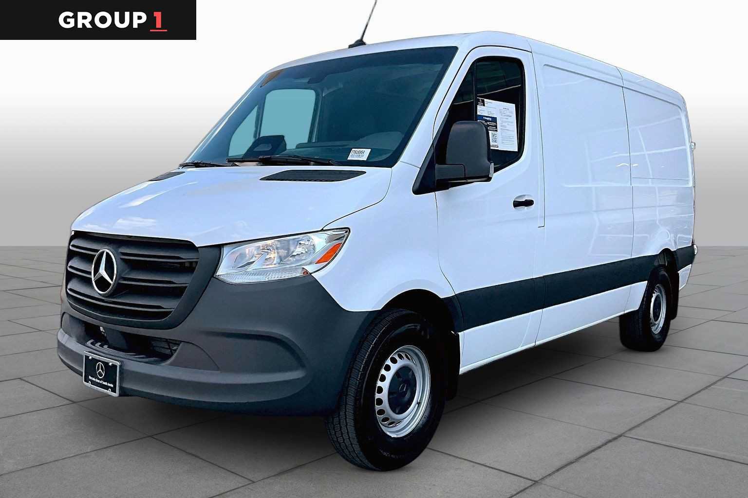 Used 2026 Mercedes-Benz Sprinter 2500 image 1