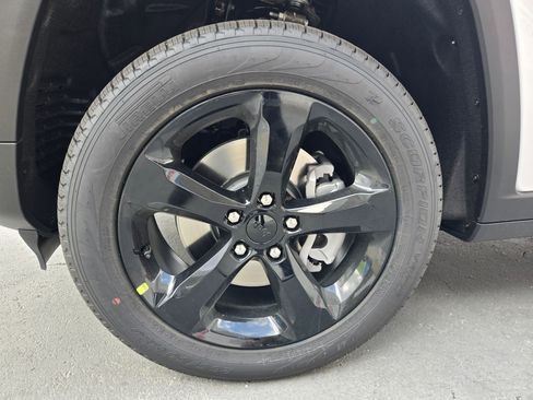 New 2025 Jeep Grand Cherokee L Limited w/ Black Appearance Package image 28