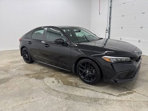 Certified 2023 Honda Civic Sport image 3