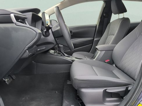 Used 2023 Toyota Corolla LE image 34