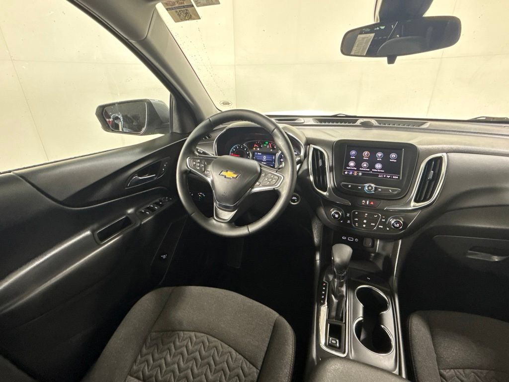Used 2024 Chevrolet Equinox LT FWD image 17