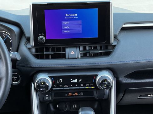 Used 2024 Toyota RAV4 SE image 15