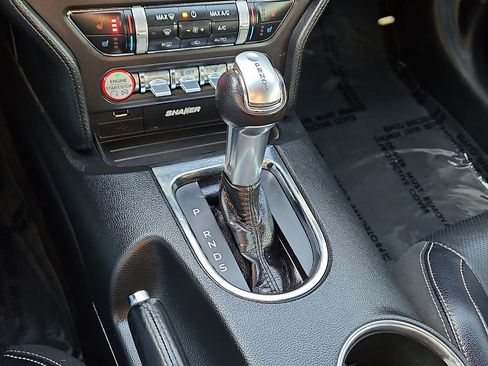 Used 2016 Ford Mustang Premium image 15