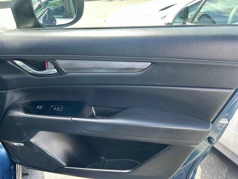 Used 2018 MAZDA CX-5 Touring w/ Preferred Equipment Package FWD image 6
