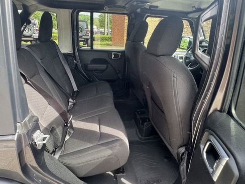 Used 2023 Jeep Wrangler Willys image 15