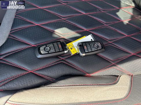 Used 2025 Ford F250 XLT w/ Black Appearance Package image 30