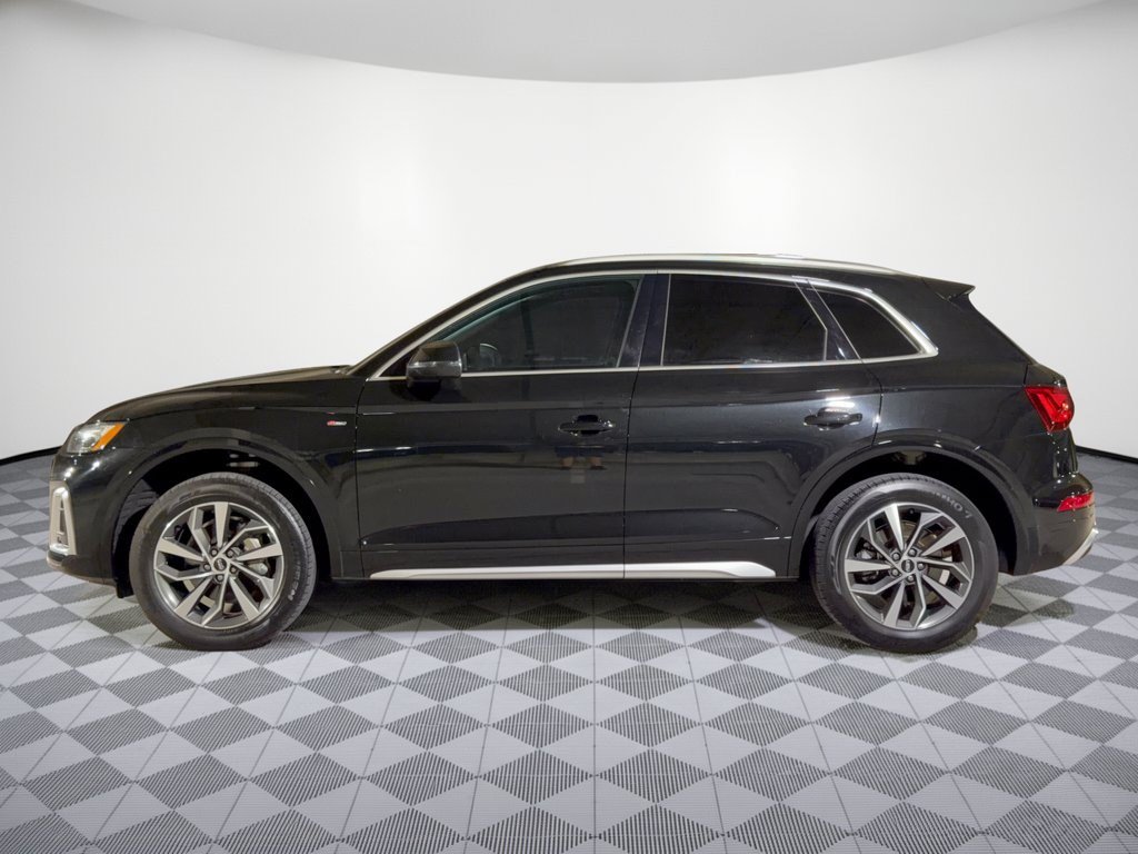 Certified 2023 Audi Q5 2.0T Premium Plus w/ Premium Plus Package AWD/4WD image 2