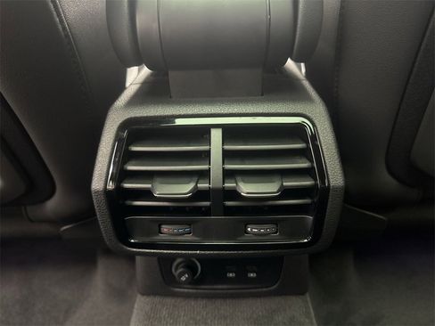 New 2025 Audi Q3 2.0T Premium image 21