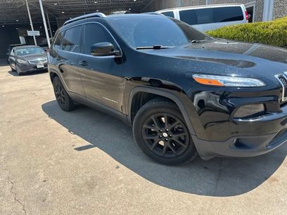 Used 2017 Jeep Cherokee Latitude w/ Safety/Convenience Group