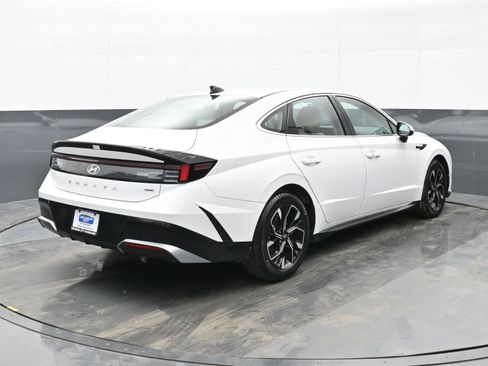 Certified 2025 Hyundai Sonata SEL image 8