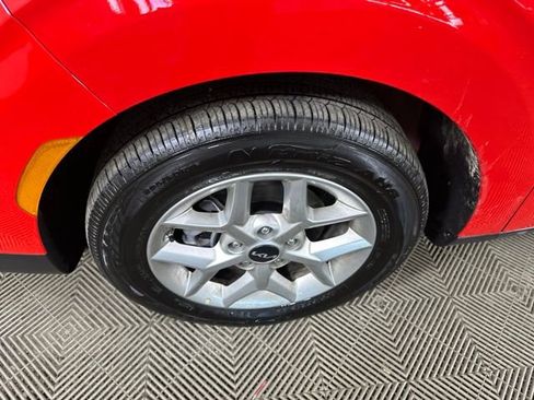 Used 2025 Kia Soul LX w/ LX Technology Package image 10