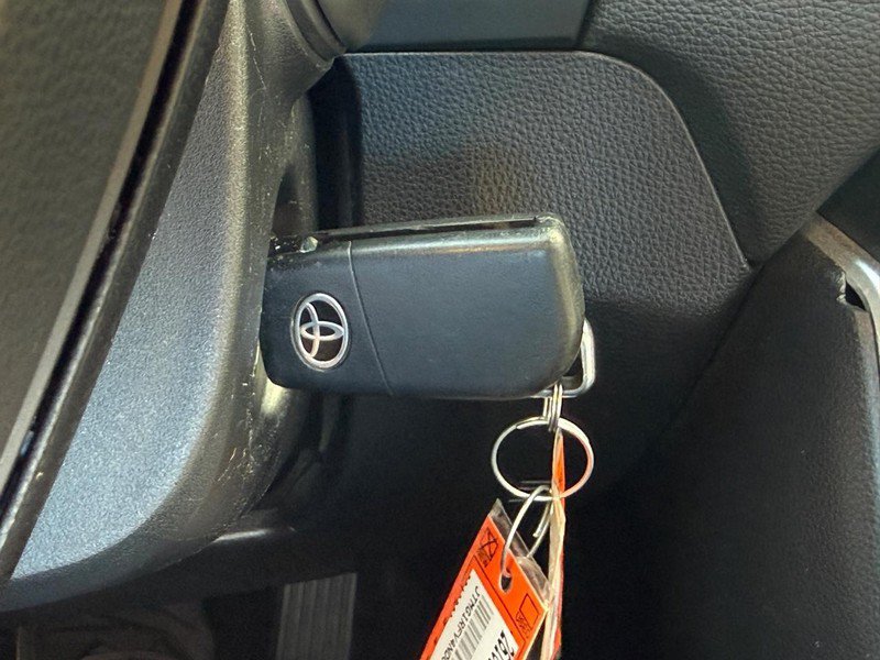 Used 2022 Toyota RAV4 LE AWD/4WD image 29