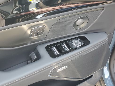 New 2026 Lincoln Nautilus Premier w/ Equipment Group 102A AWD/4WD image 9
