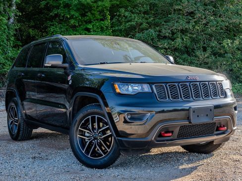 Used 2020 Jeep Grand Cherokee Trailhawk image 7