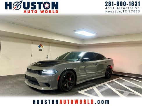Used 2019 Dodge Charger SRT Hellcat w/ Navigation & Travel Group image 1