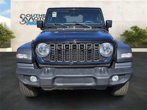 Used 2024 Jeep Wrangler Sport S image 8