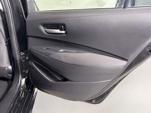 Used 2021 Toyota Corolla LE image 27