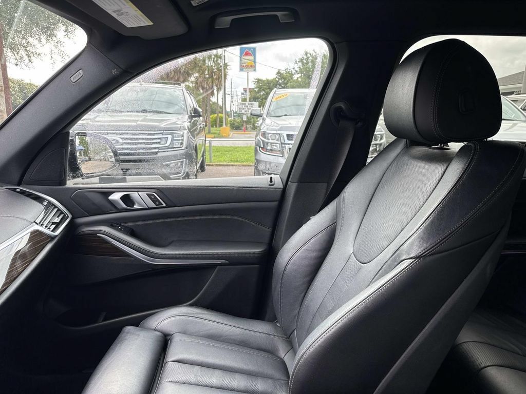 Used 2019 BMW X5 xDrive40i w/ Convenience Package AWD/4WD image 18