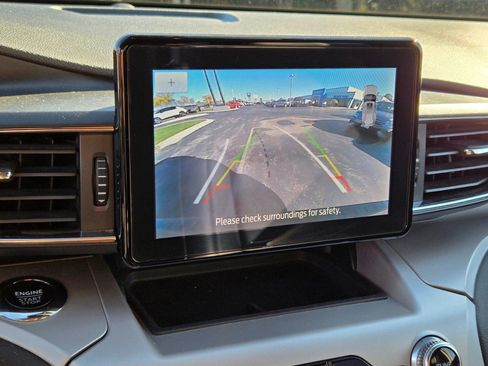 Used 2024 Ford Explorer XLT w/ Equipment Group 202A image 26