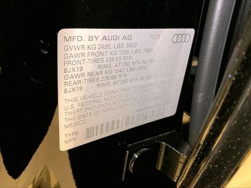 Used 2025 Audi Q5 Premium w/ Convenience Package AWD/4WD image 32
