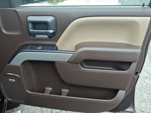 Used 2018 Chevrolet Silverado 2500 LTZ w/ Duramax Plus Package image 16