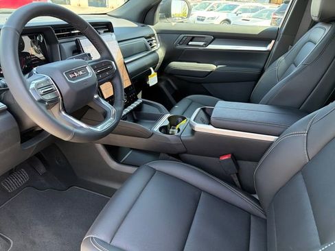 New 2026 GMC Terrain Elevation image 17