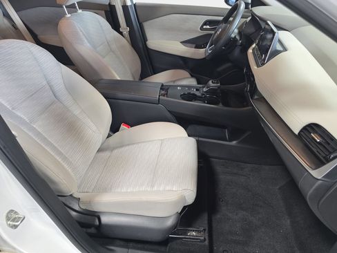 Used 2022 Nissan Rogue SV FWD image 10