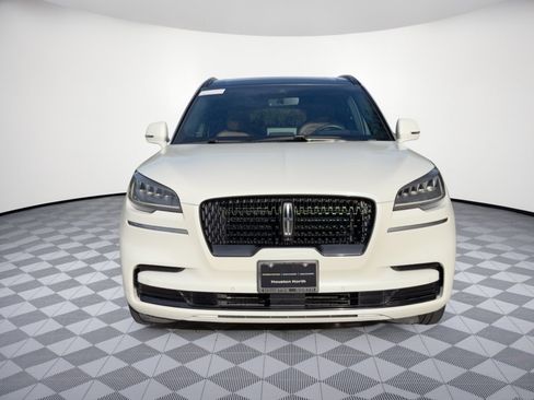 Used 2022 Lincoln Aviator Reserve w/ Equipment Group 201A AWD/4WD image 6