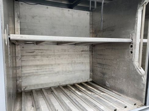 Used 2017 Chevrolet Express 3500 image 28