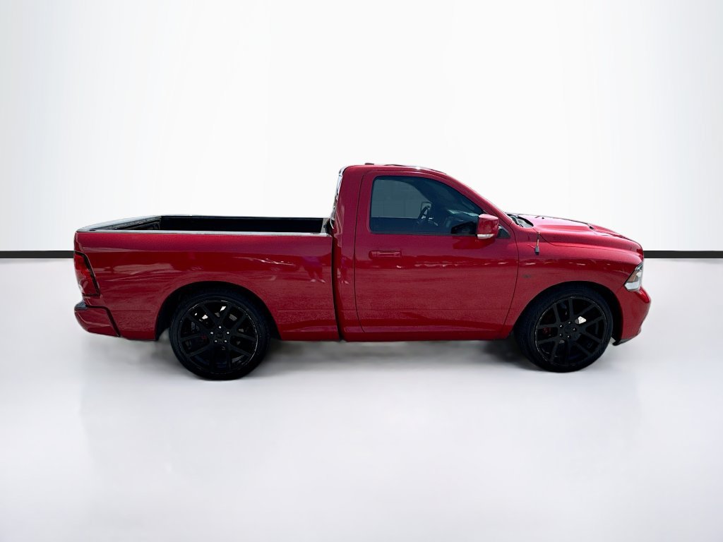 Used 2011 RAM 1500 R/T w/ Remote Start & Security Group RWD image 8
