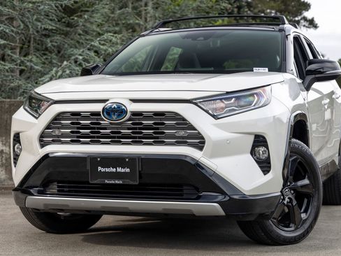 Used 2019 Toyota RAV4 XSE AWD/4WD image 7