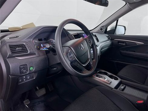Used 2021 Honda Ridgeline Sport image 11