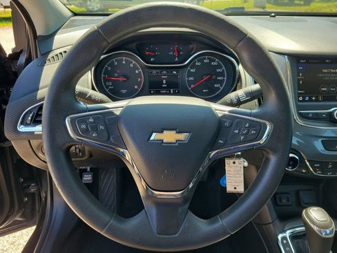 Used 2019 Chevrolet Cruze LT w/ LT Fleet Convenience Package FWD image 20