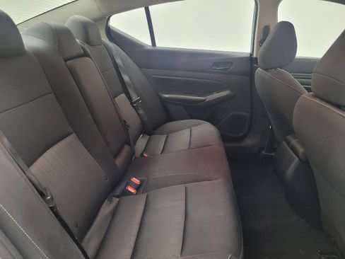 Used 2024 Nissan Altima 2.5 S FWD image 19