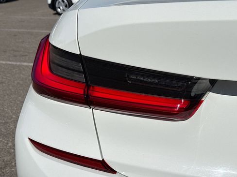 Used 2021 BMW 330i 330i w/ M Sport Package image 10